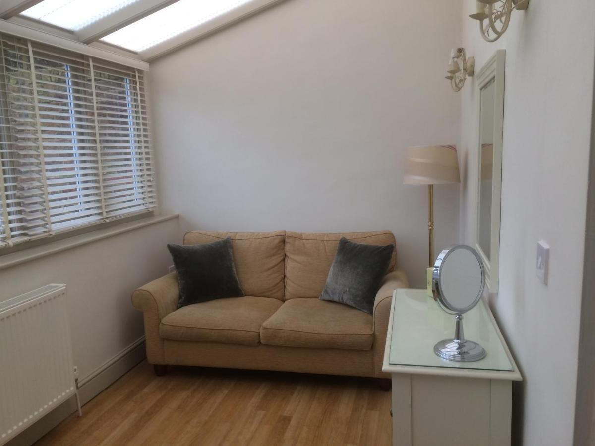 เดอะ บาร์น แอท วูดวิว Bed & Breakfast Hildenborough ภายนอก รูปภาพ